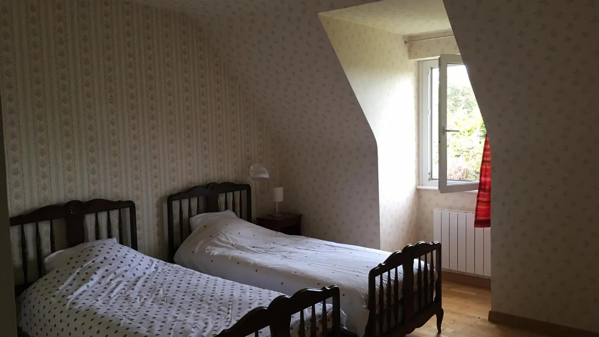 Holiday home Plages & Gr 10 Min A Pied - Grande Maison Calme Plougasnou